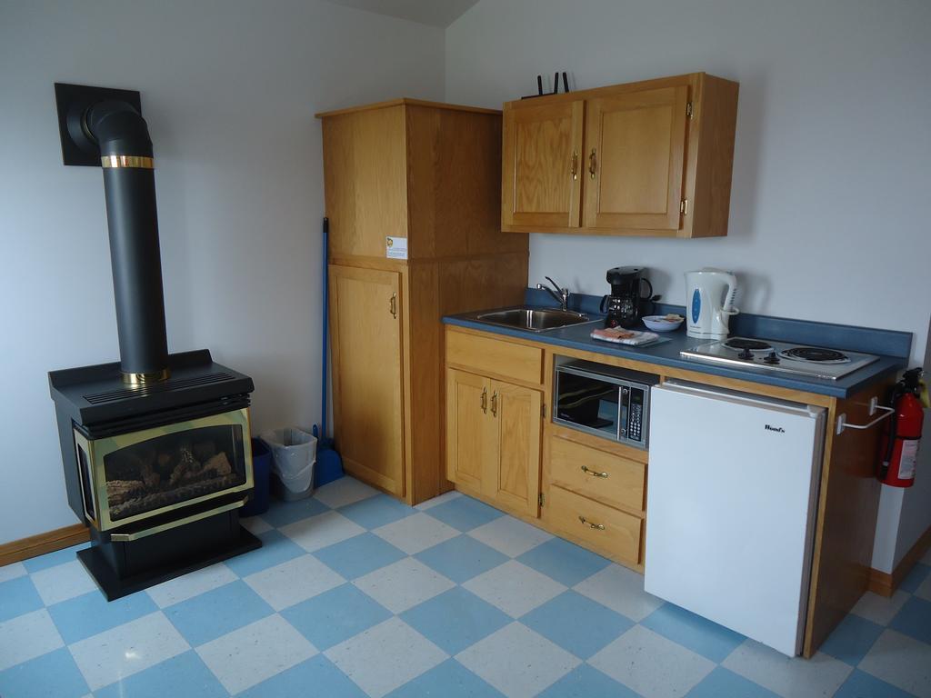 Ocean View Motel And Chalets Cheticamp Room photo